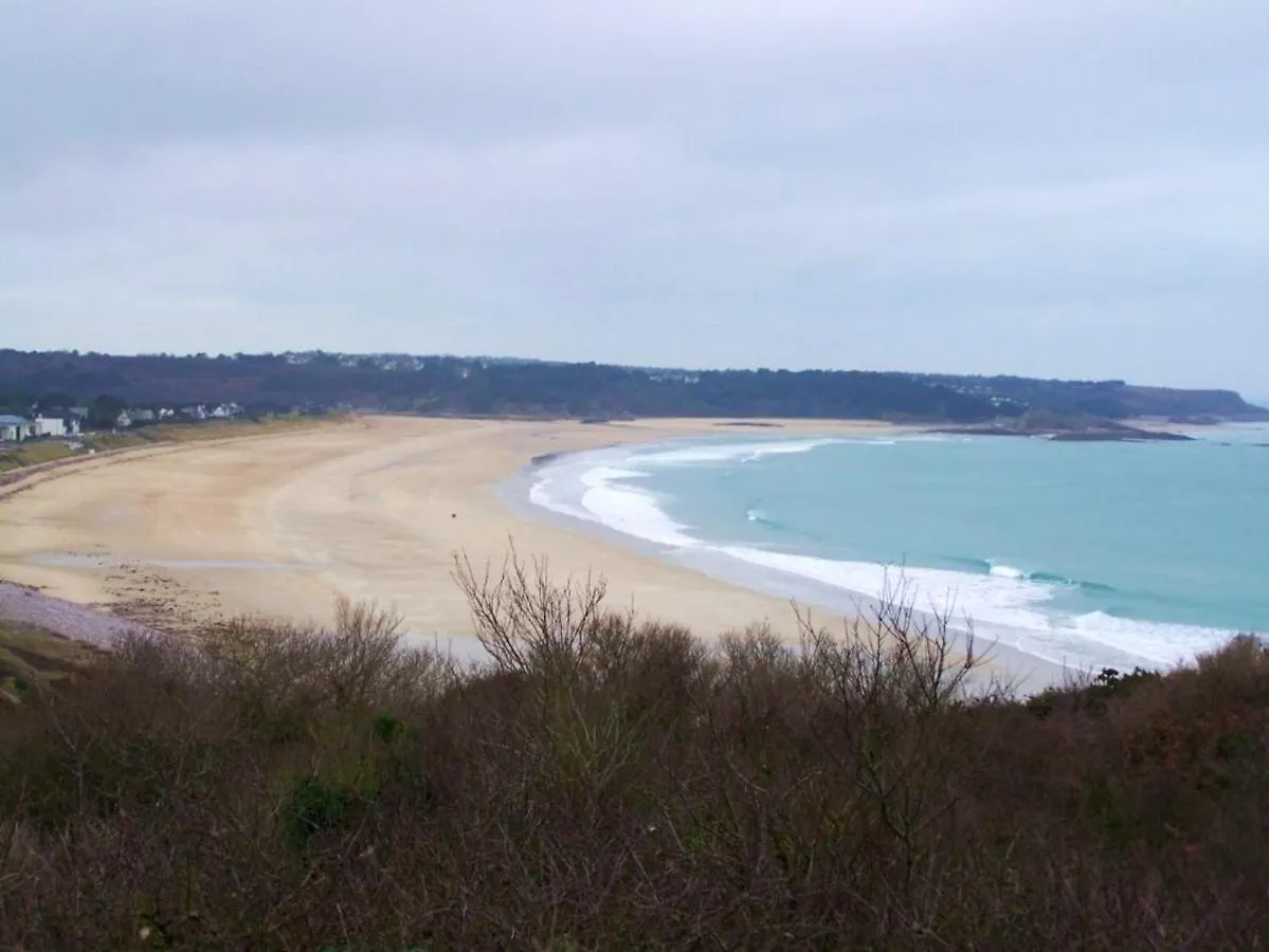 Holiday home House With 4 Bedrooms In Plurien With Enclosed Garden And Wifi 800 M From The Beach Frehel